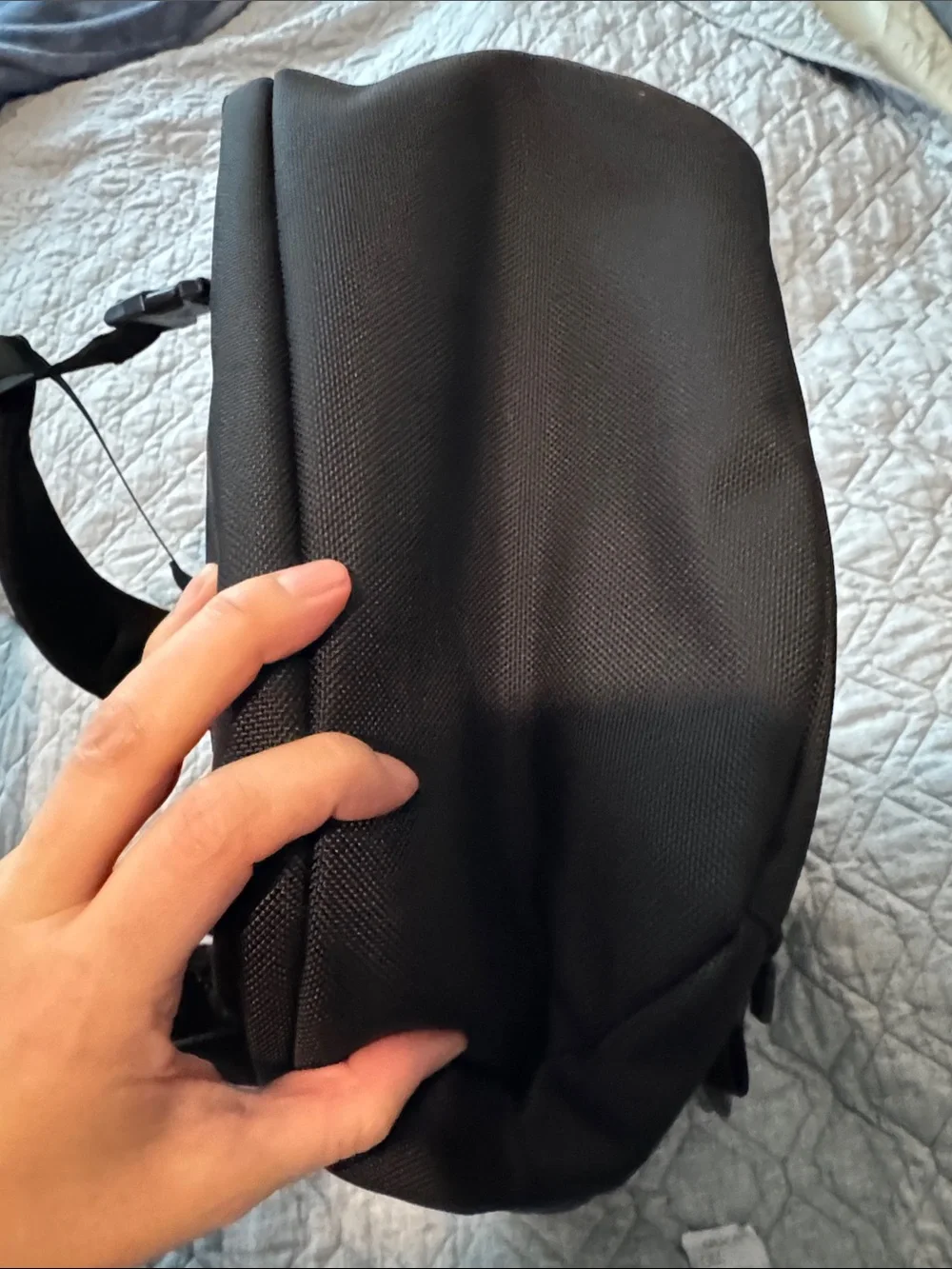 Aer minimalist black